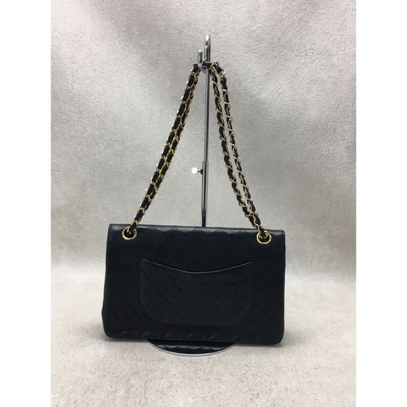 Chanel Matelasse Leather Chain Shoulder Bag - Picture 4 of 6